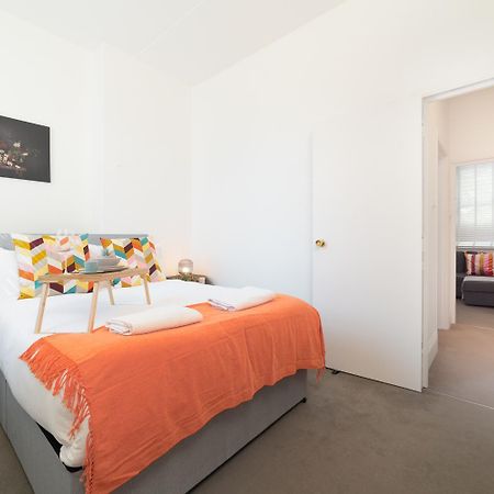 Cozy Apartment In The Heart Of Fulham, London Kültér fotó